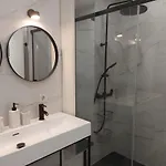 아파트 2 Bedroom Beachfront In Estepona, Malaga.
