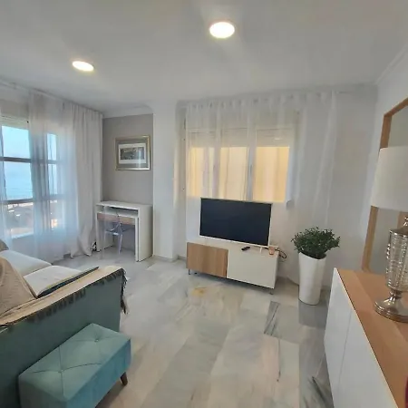 2 Bedroom Beachfront In Estepona, Malaga. Apartmán Estepona