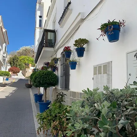 2 Bedroom Beachfront In Estepona, Malaga. Apartmán Estepona
